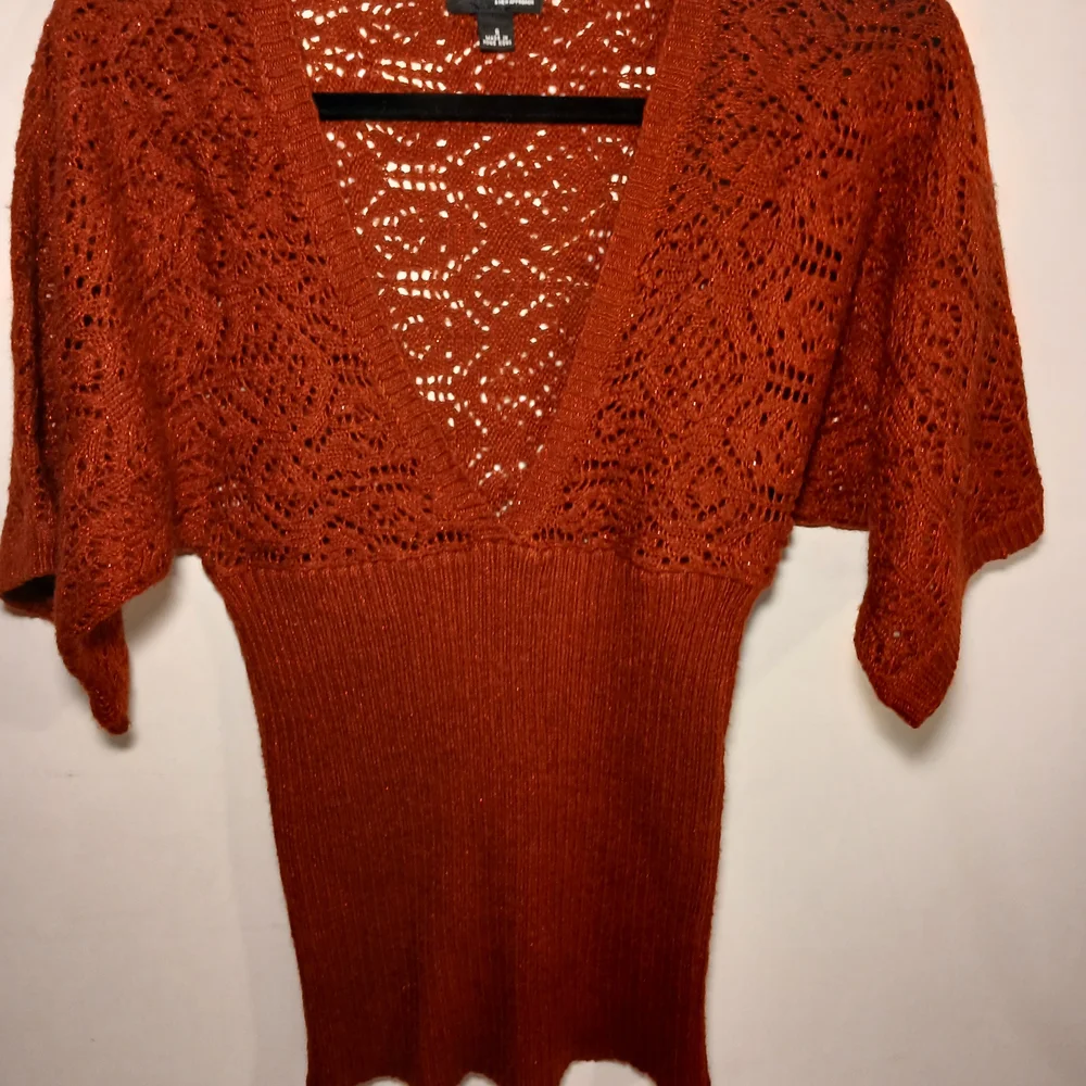 a.n.a Women's Rust V-Neck Sweater - Picture 2 of 11